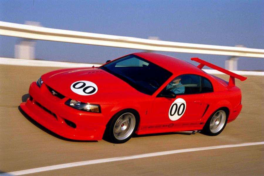  Ford Mustang SVT Cobra R 2000 года  (фото 107 из 128)
